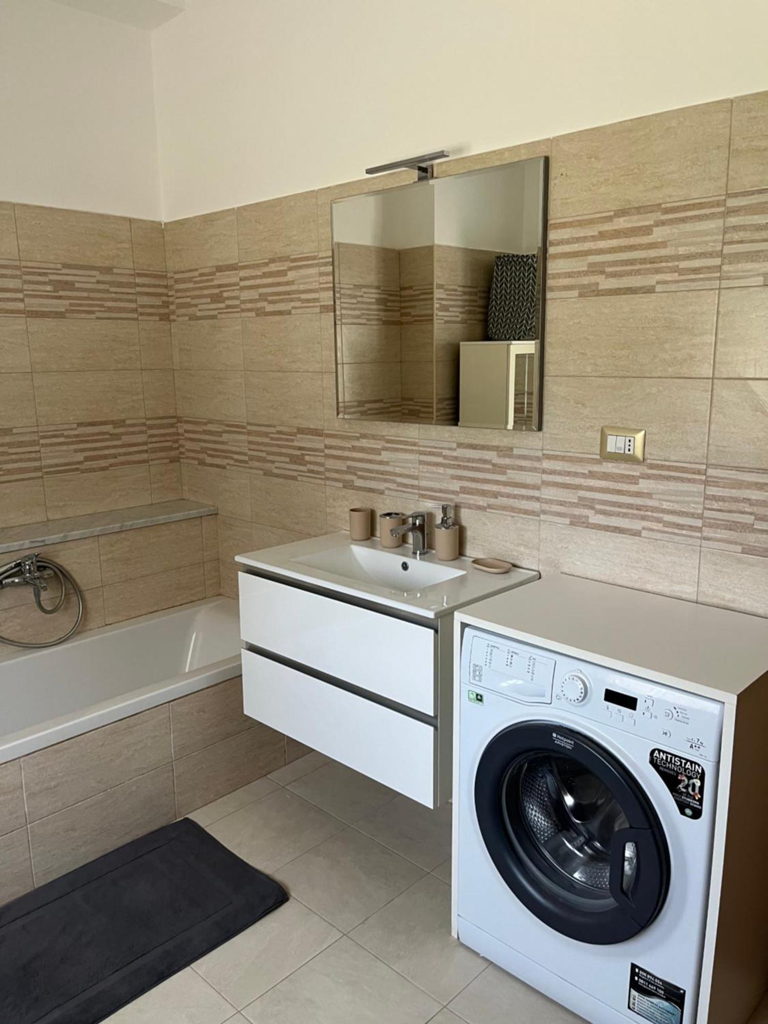Casa Del Faggio Rosso Apartment เบลลาโจ ภายนอก รูปภาพ